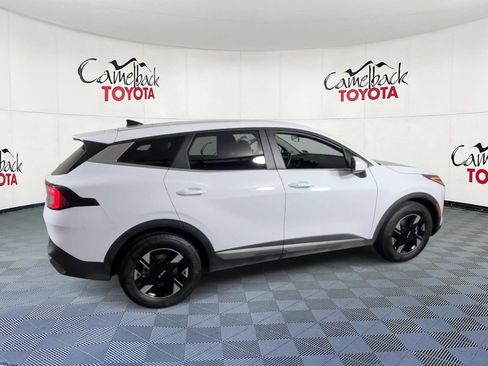 Used 2026 Kia Sportage LX FWD image 3