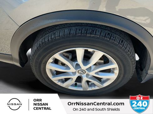 Used 2021 Nissan Rogue Sport SV image 9