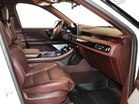 Used 2024 Lincoln Aviator Black Label AWD/4WD image 65