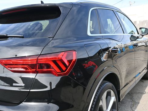 Used 2020 Audi Q3 2.0T Premium Plus w/ Premium Plus Package AWD/4WD image 20