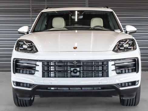 Certified 2024 Porsche Cayenne AWD/4WD image 7