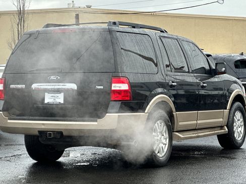 Used 2011 Ford Expedition XLT w/ 201A Rapid Spec Order Code image 4