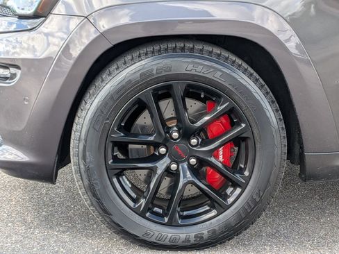 Used 2015 Jeep Grand Cherokee SRT w/ Trailer Tow Group IV AWD/4WD image 11