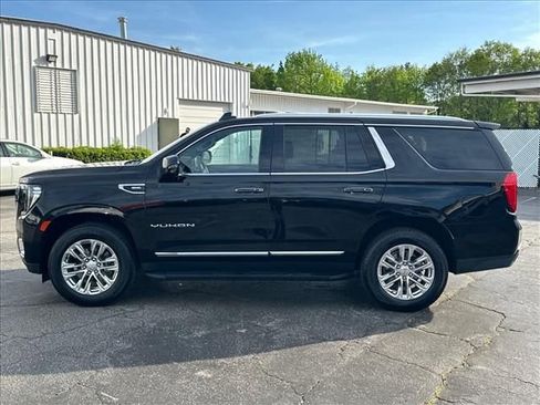 Certified 2023 GMC Yukon SLT w/ SLT Luxury Package image 7