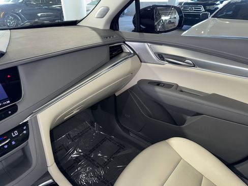 Used 2022 Cadillac XT5 Premium Luxury image 30