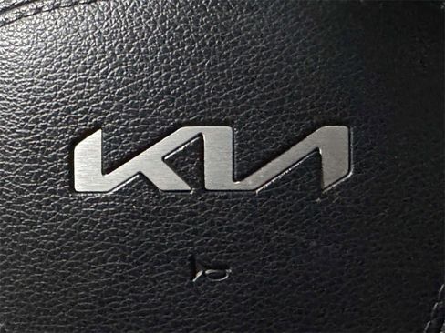 Used 2022 Kia Telluride SX w/ Nightfall Edition Package image 26