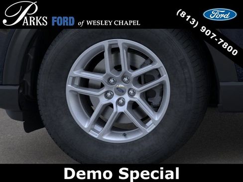 New 2026 Ford Explorer Active RWD image 19