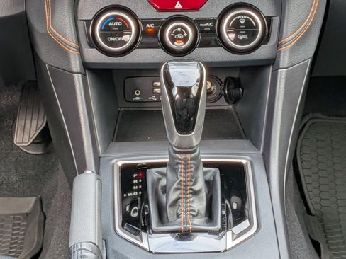 Used 2020 Subaru Crosstrek 2.0i Limited w/ Moonroof Package w/Navigation image 19