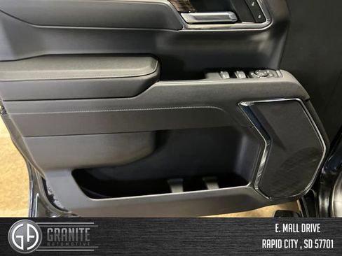 Used 2023 GMC Sierra 1500 Elevation image 10