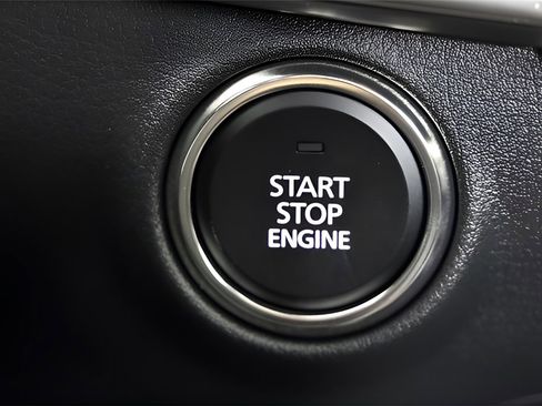 Used 2024 MAZDA MAZDA3 Hatchback w/Premium Plus Pkg image 32