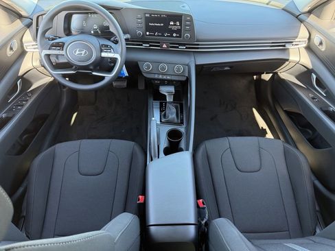 New 2026 Hyundai Elantra SE image 10