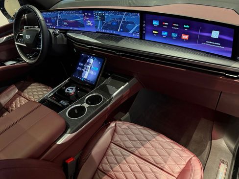 New 2025 Cadillac Escalade ESV Premium Luxury w/ Touring Package image 58