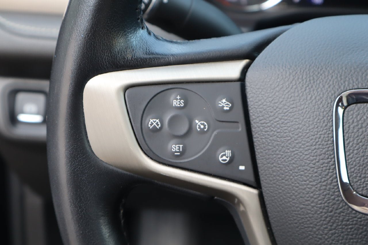 Used 2022 GMC Acadia Denali w/ Trailering Package FWD image 14