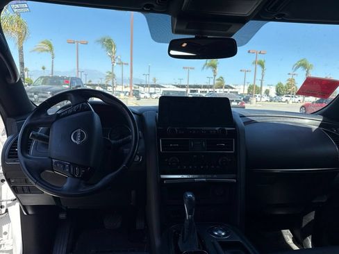 Used 2022 Nissan Armada SL w/ Midnight Edition Package RWD image 19