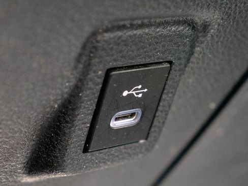 Used 2023 Toyota Corolla LE FWD image 21