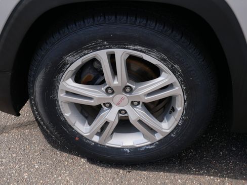 Used 2020 GMC Terrain SLE FWD image 15