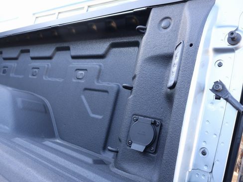 Used 2024 GMC Sierra 2500 Denali w/ Denali Reserve Package image 38