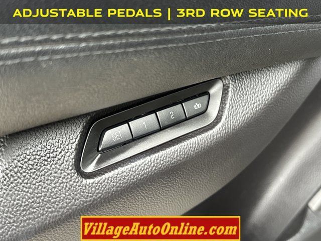 Used 2015 Cadillac Escalade ESV Premium AWD/4WD image 12