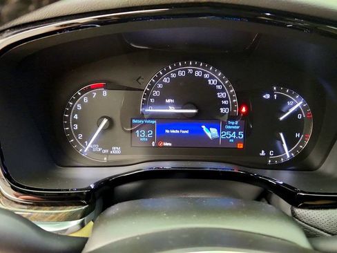 Used 2019 Cadillac XT5 FWD image 14