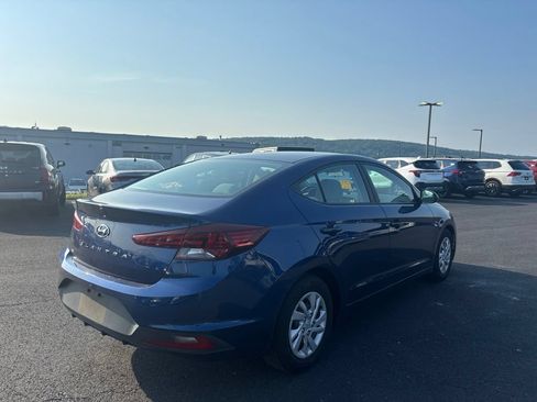 Used 2020 Hyundai Elantra SE FWD image 2
