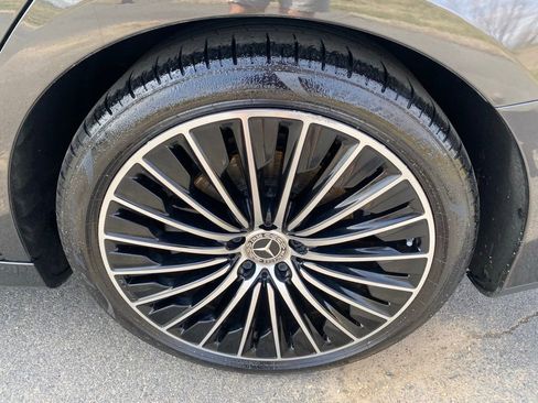 Used 2024 Mercedes-Benz E 350 4MATIC Sedan image 30