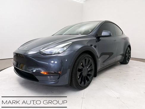 Used 2022 Tesla Model Y Performance AWD/4WD image 11