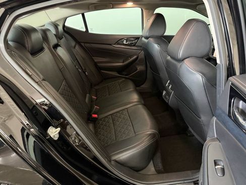 Used 2020 Nissan Maxima Platinum w/ Illumination Package FWD image 16