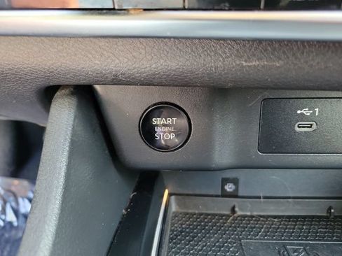 Used 2024 Nissan Rogue SL w/ SL Premium Package FWD image 36