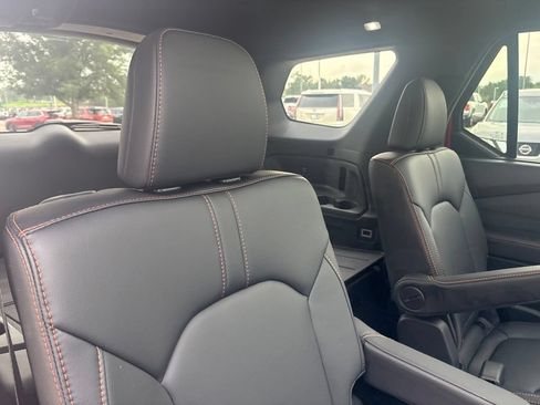 Certified 2025 Honda Pilot TrailSport image 33