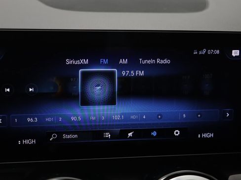 Used 2023 Mercedes-Benz GLA 250 image 9