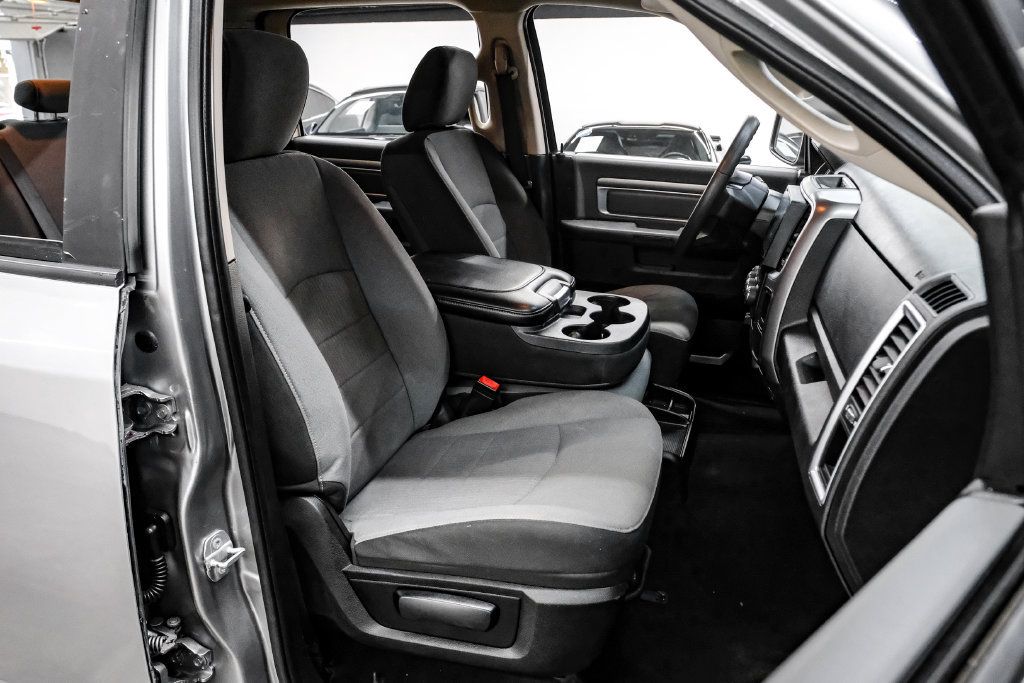 Used 2021 RAM 1500 Classic SLT AWD/4WD image 40