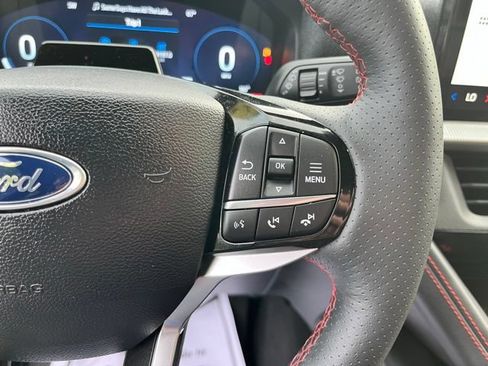 Used 2025 Ford Explorer ST-Line w/ ST-Line Street Pack AWD/4WD image 31