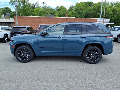 New 2026 Jeep Grand Cherokee Limited AWD/4WD image 7