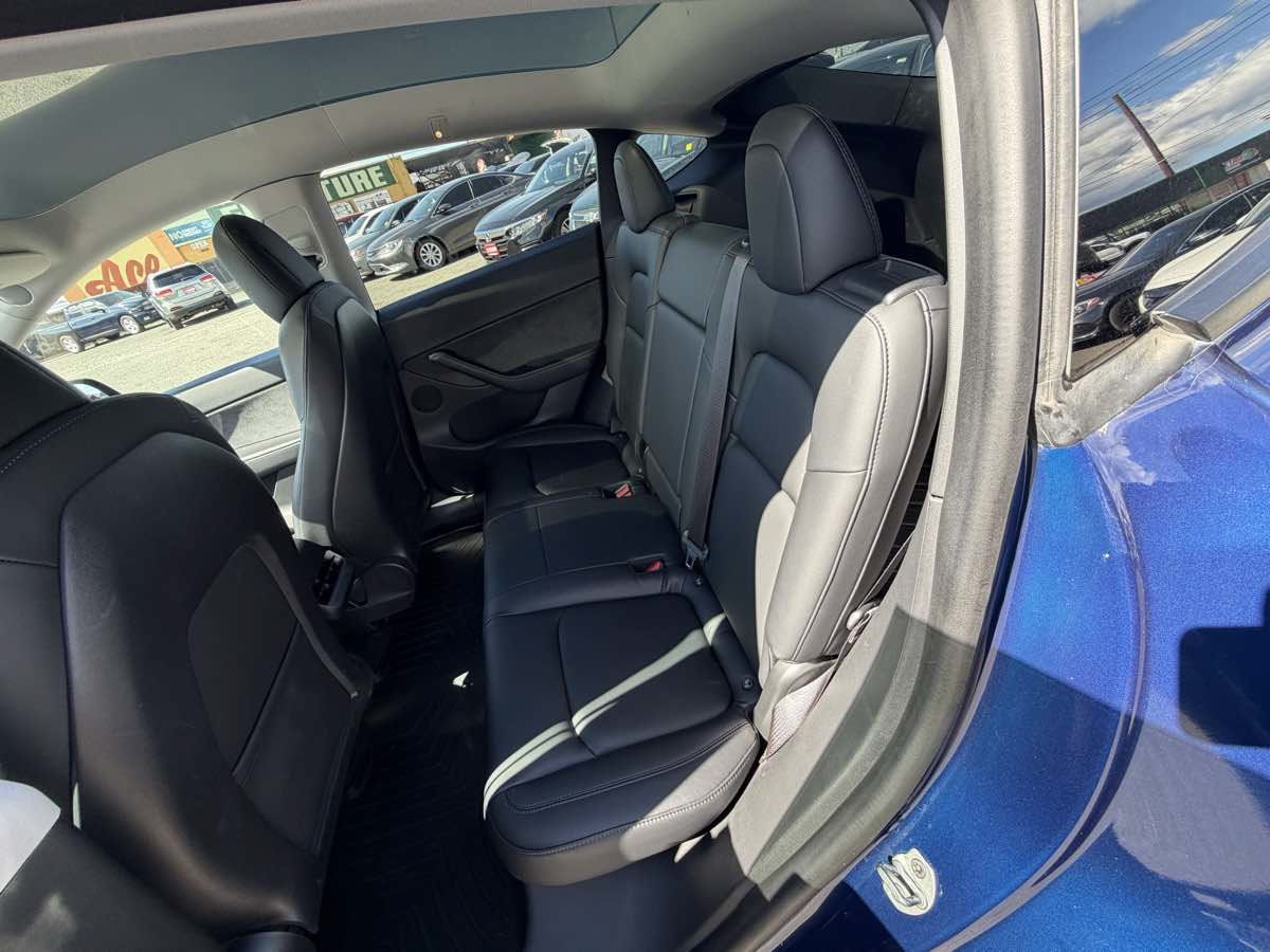Used 2020 Tesla Model Y Performance AWD/4WD image 12