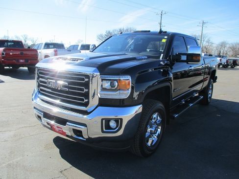Used 2019 GMC Sierra 3500 SLT w/ Duramax Plus Package image 10
