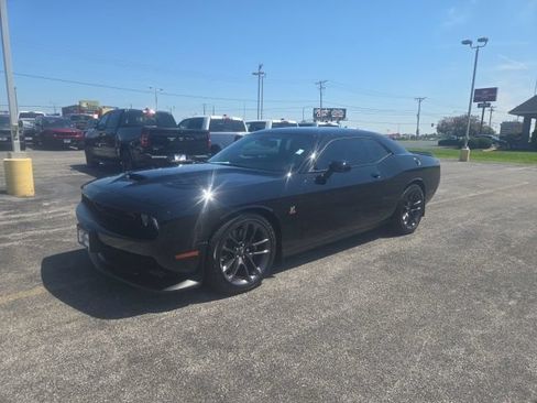 Used 2022 Dodge Challenger R/T Scat Pack w/ Plus Package RWD image 1