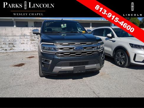Used 2023 Ford Expedition Platinum RWD image 5