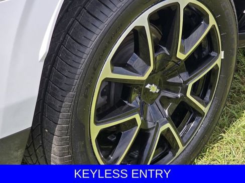 Used 2022 Chevrolet Tahoe RST w/ Luxury Package RWD image 12