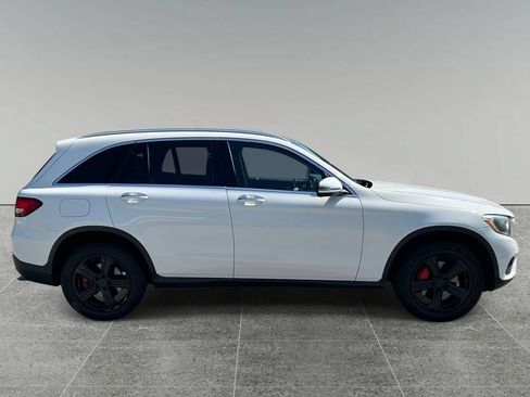 Used 2017 Mercedes-Benz GLC 300 4MATIC image 6