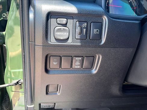 Used 2021 Toyota 4Runner Trail Special Edition AWD/4WD image 33