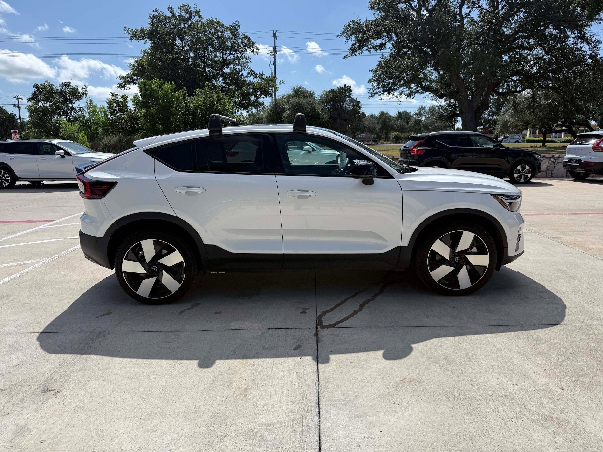 Certified 2023 Volvo C40 P8 Recharge Ultimate AWD/4WD image 7