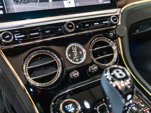 Used 2024 Bentley Continental GT S image 17