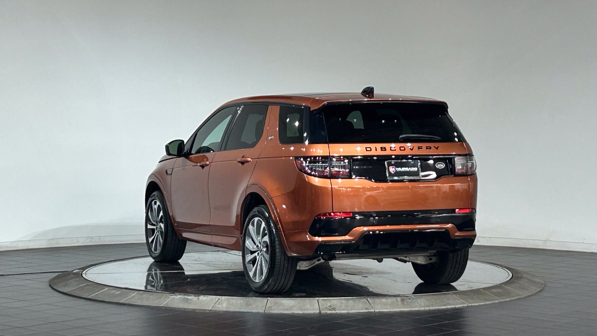 Used 2021 Land Rover Discovery Sport SE R-Dynamic AWD/4WD image 7