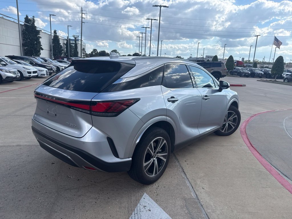 Used 2024 Lexus RX 350 Premium w/ Accessory Package (Z1) FWD image 3