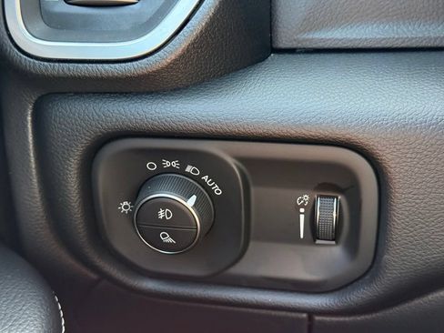 Used 2026 RAM 2500 Big Horn AWD/4WD image 19