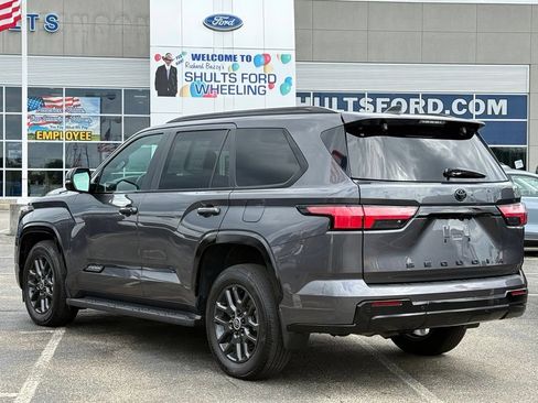 Used 2024 Toyota Sequoia Platinum AWD/4WD image 33