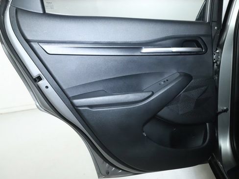 Used 2024 Kia Seltos LX AWD/4WD image 14
