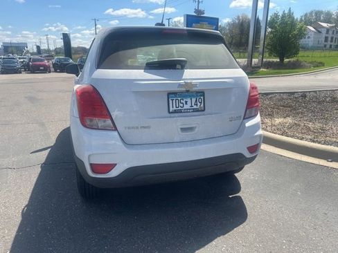 Used 2019 Chevrolet Trax LS AWD/4WD image 16
