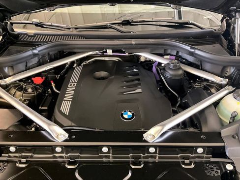 New 2026 BMW X5 sDrive40i image 16
