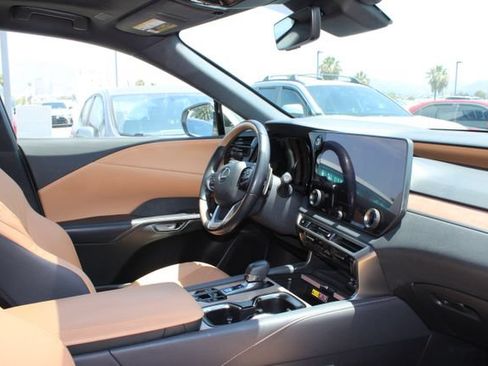 Certified 2024 Lexus RX 350 Premium w/ Accessory Package (Z1) FWD image 5